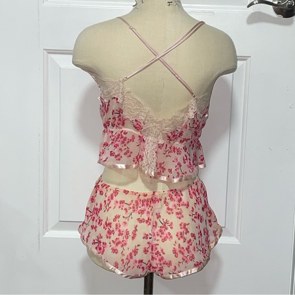 Floral Mesh Two Piece Sleepwear - Picture 2 of 6